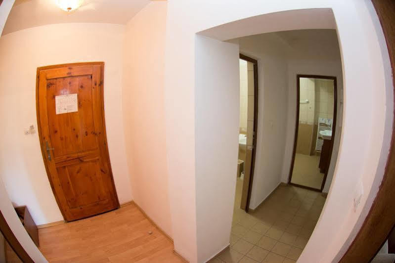 Otel Katerina 2*